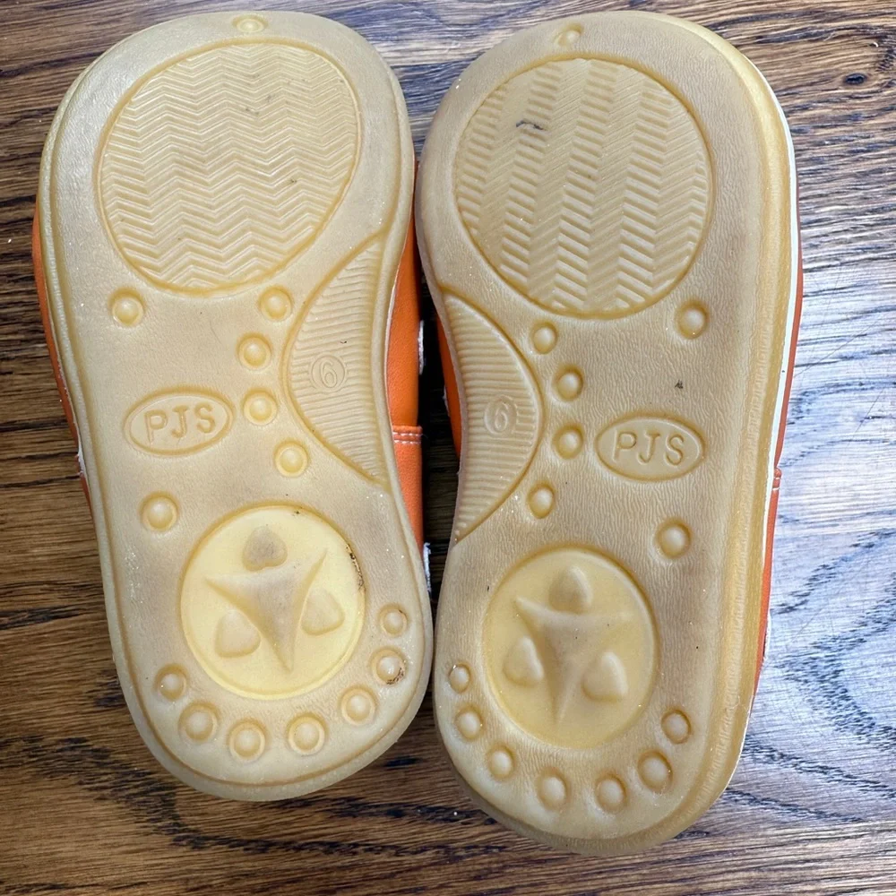 Puddle Jumper (PJs) Orange / White Polka Dot Kids Mary Jane Shoes Size 6